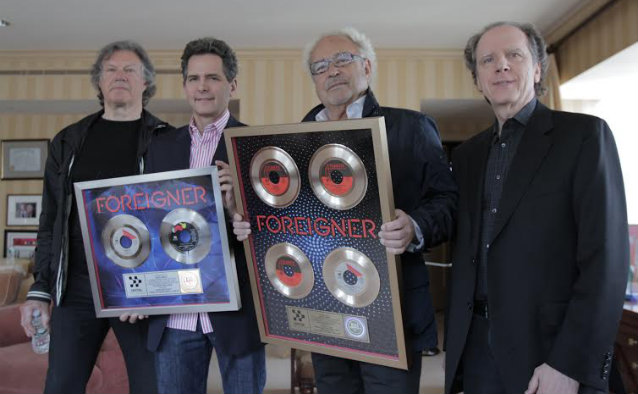 mickjonesforeignerawardmay2014_2_638